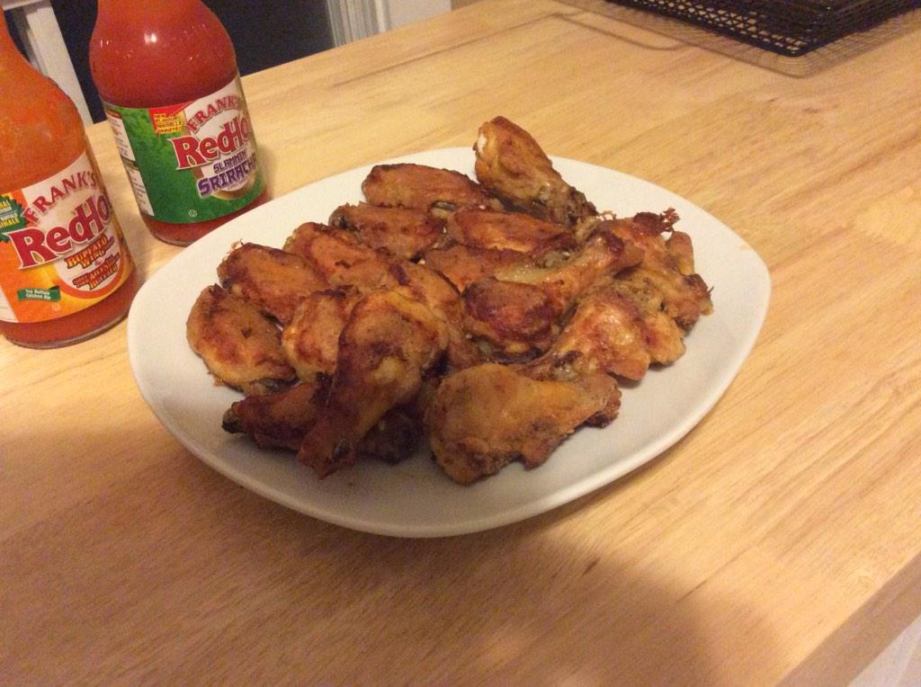 richyule's tweet photo. Homemade #StormWings #stormeats @TwitCoast @HalifaxWingman http://t.co/o6YBaGRrxz