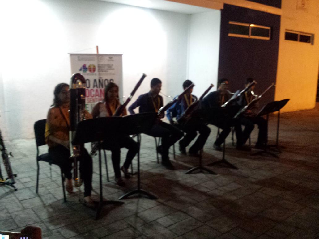 DanielE880's tweet photo. @Bass4_Ensamble @elsistema @Dani_vic_bass @NclSanantonio @osjaltosmir http://t.co/EXaZ9Fu9De