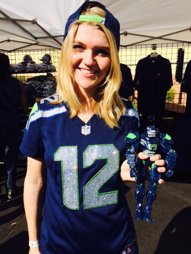 Hawkbot12's tweet photo. @Kailee_Dunn thanks for the photo. We love your bling jersey!!!! #hawkbot #yearoftravel #Seahawks http://t.co/jpgBv3U804