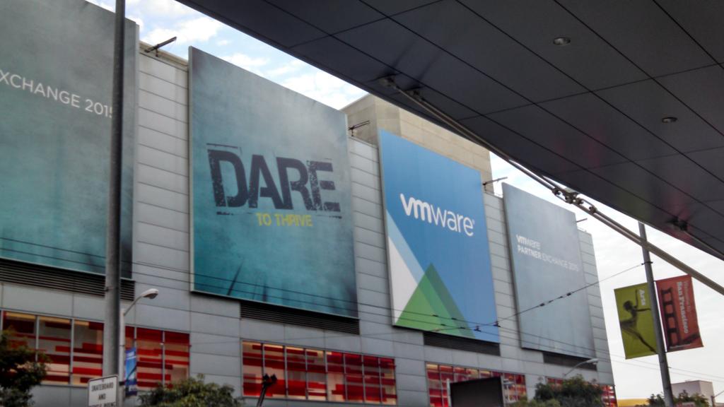 DZELT's tweet photo. guess where I am?  Hint: Dare to Thrive. #VMwarePEX. @HDSCorp. #HDSEvent http://t.co/LcGnkPjKCy