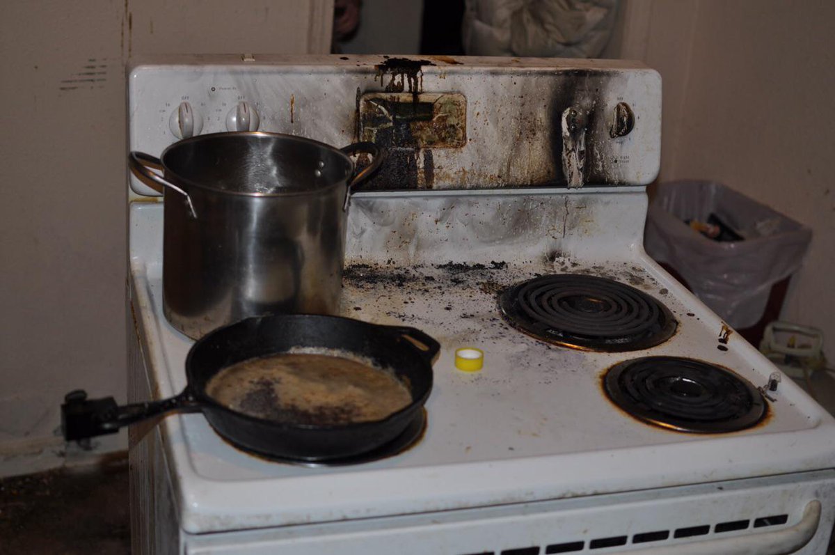 VinceEdwards's tweet photo. Assisted 1 family after kitchen fire. http://t.co/QCHEyeEx06