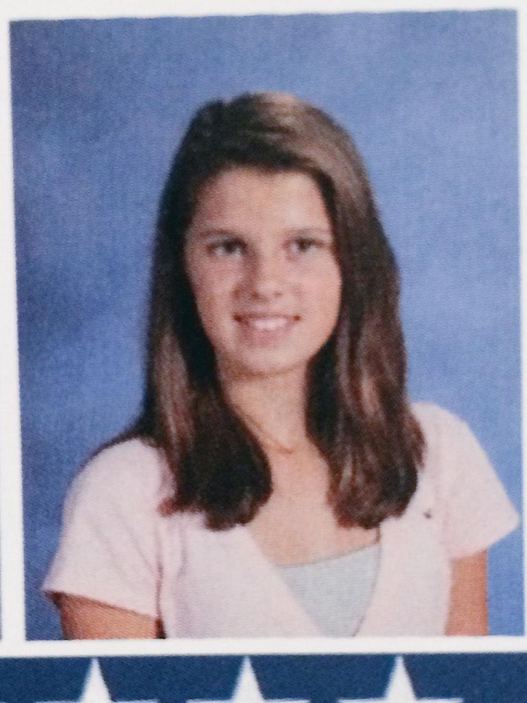 alyssagadd's tweet photo. “@PineappleYikYak: @alyssagadd #yearbookthrowback #dayum http://t.co/8kzONFNWp3” 🔥🔥🔥👑👑👑💰💰💰