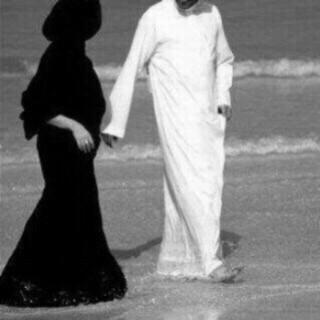 2014Ro0of's tweet photo. ي حسرةة القلب الغريب م له مع الفرحه نصيب .. http://t.co/SeT9NBgFFz