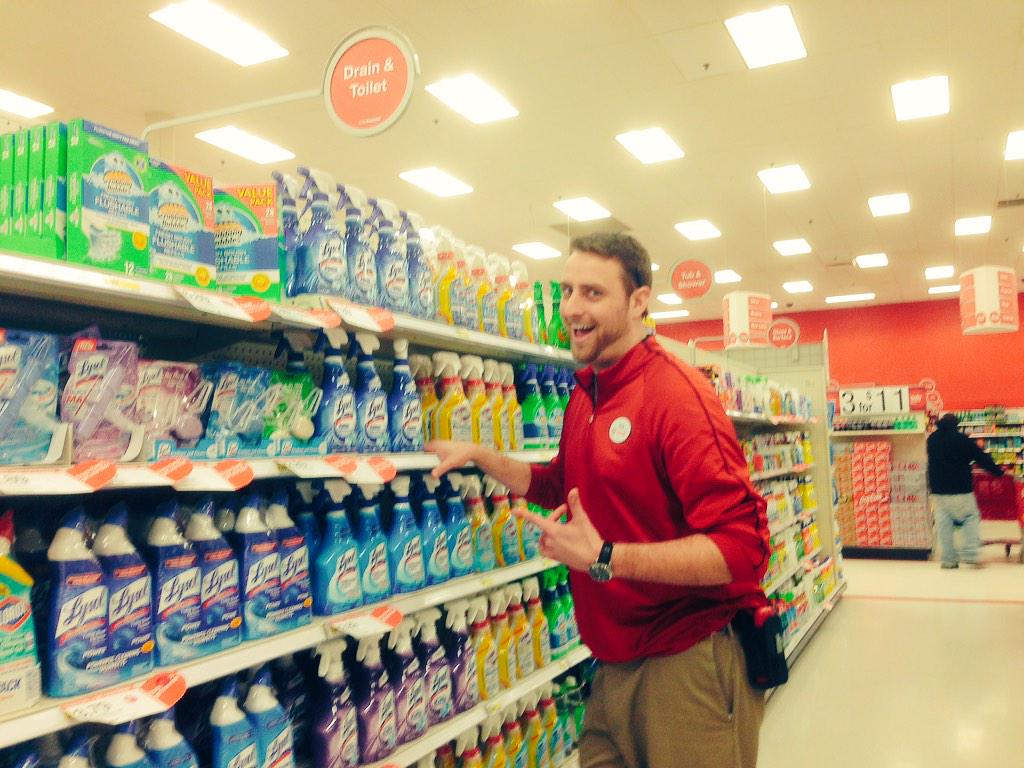 abby_nygaard's tweet photo. Cleaning up in cleaning supplies! #fearless4x4 #the693 @Andy_J_Fish @Adam_Reiter http://t.co/oiIcW1guEF