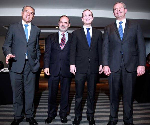 Convoca <a href="/GustavoMadero/">Gustavo Madero</a> a reorientar el gasto público con transparencia y eficacia pan.org.mx/blog/2015/02/0…