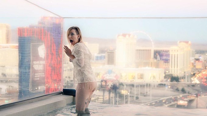 😂@Abbey_Rhode's reaction to looking down 30 floors. @CamGirlMansion After Party. #CamGirlMansion #LasVegas<a class="tags" href="/tag/abbey_rhode">@abbey_rhode</a><a href="/tag/lasvegas"class="tags"><span>#lasvegas</span></a><a href="/tag/camgirlmansion"class="tags"><span>#camgirlmansion</span></a>
