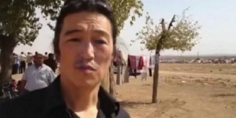 fadjroeL's tweet photo. BIADAB! #RIPkenjo RT @kompascom Pesan Cinta Kenji Goto, Jurnalis Jepang yang Dipenggal ISIS http://t.co/K3CW1OoiPF  http://t.co/ltu7n4WzDn