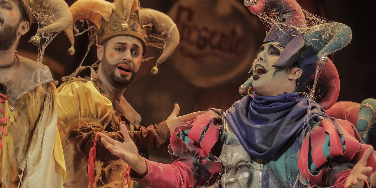 Comparsa Los Fantasmas del Carnaval - Cuartos de Final COAC 2015 

ACTUACIÓN COMPLETA: carnavaldecadiztv.com/2015/02/compar…