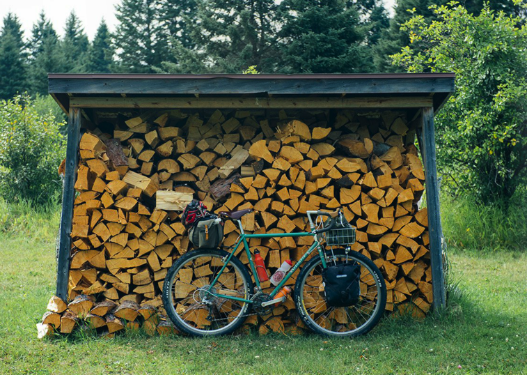 rivbikes's tweet photo. Hot off the pedal press: new @bunyanvelo, feat. @marknreimer's Atlantis-assisted shredventure. http://t.co/HCIyME5CHd http://t.co/IXElhJj7vn