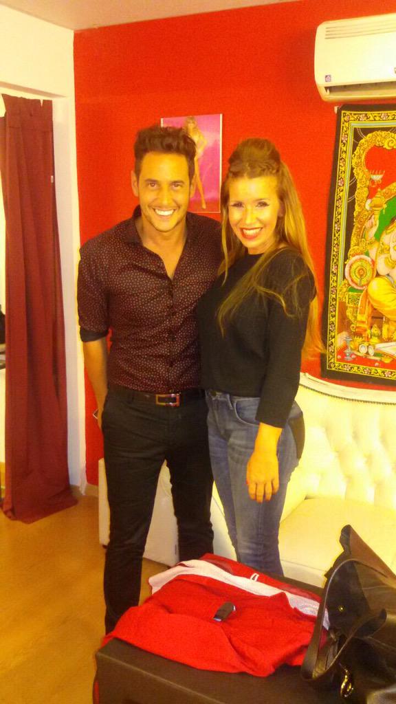 rodrigolussich's tweet photo. Lindo verte @Flor_de_P Gran espectáculo @CasiDivaOk Todo lo hacés bien! Gran show! @LeoBosio @sebatramp @noraliiihhh http://t.co/Zxdt29NBsX