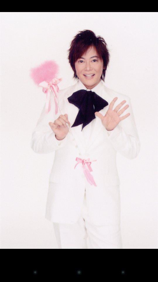 ｚａｚｙ そ U Tvitteri ヒルナンデスでファッションチェックしてるオネエの人がずっと変なピンクの棒持ってる そういや 高校時代のクセのある物理の先生も自分なりの棒持ってた Zazyも棒持ってみよかな Http T Co Iyqpkm37fm