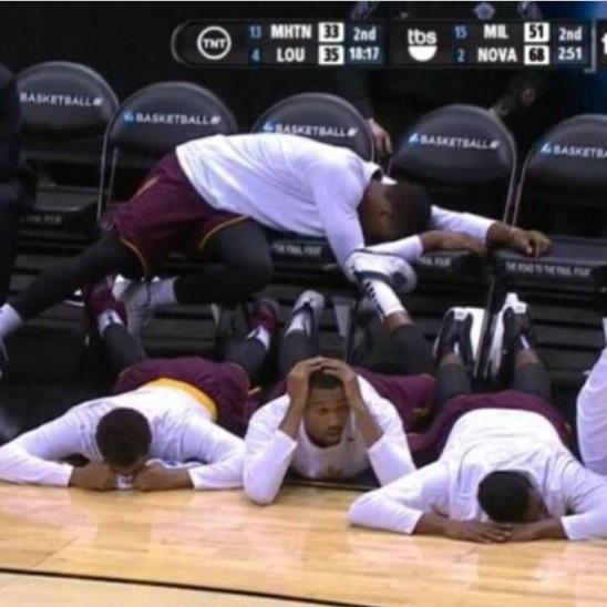instadraee's tweet photo. After I seen meek and nicki in that pic together 😩 http://t.co/4kzPrwVi7E