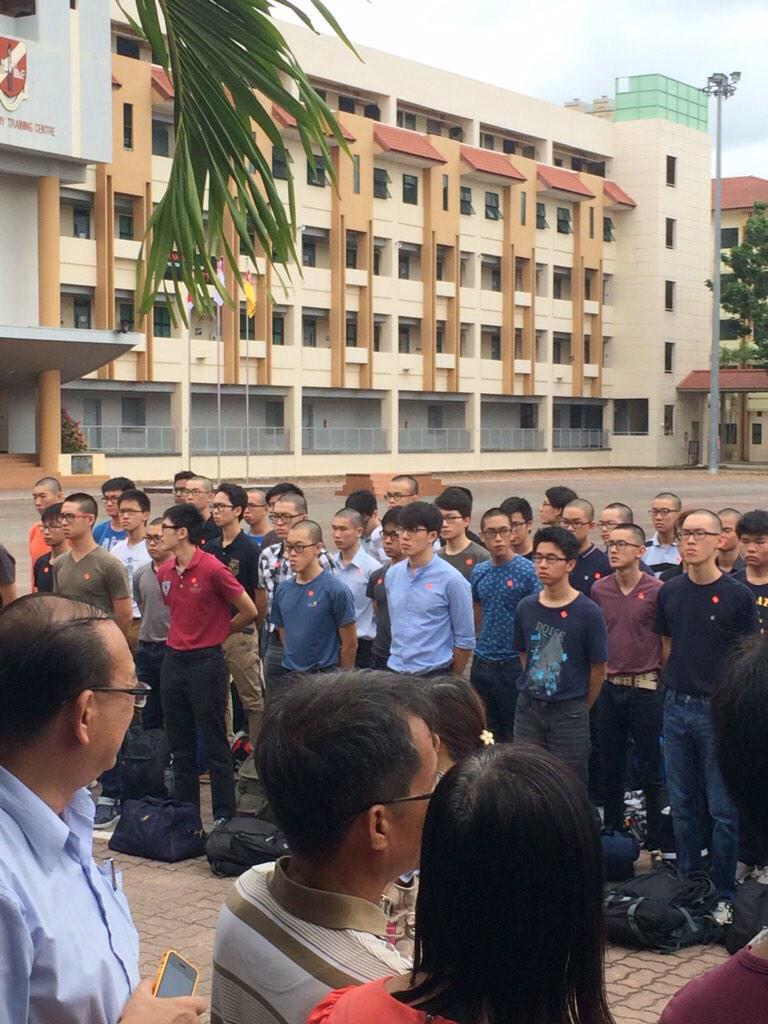 imashellfish's tweet image. WHOLE LOT KNOCK IT DOWN FUCKING HELL