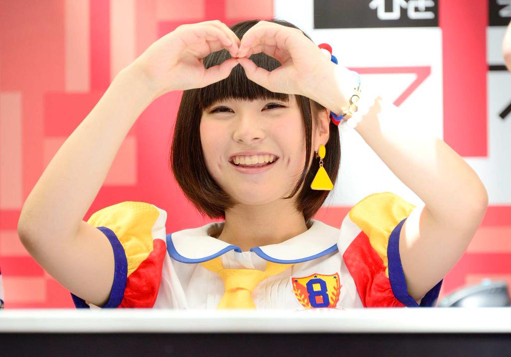 YuRi__A__'s tweet photo. こんにちは(・∀・)ﾉ！
おめでたい事に､今日で無事に17歳になりました！
17歳の佐藤栞の応援宜しくお願いします(^o^)！

Shiori. http://t.co/zAvxHYAsc1