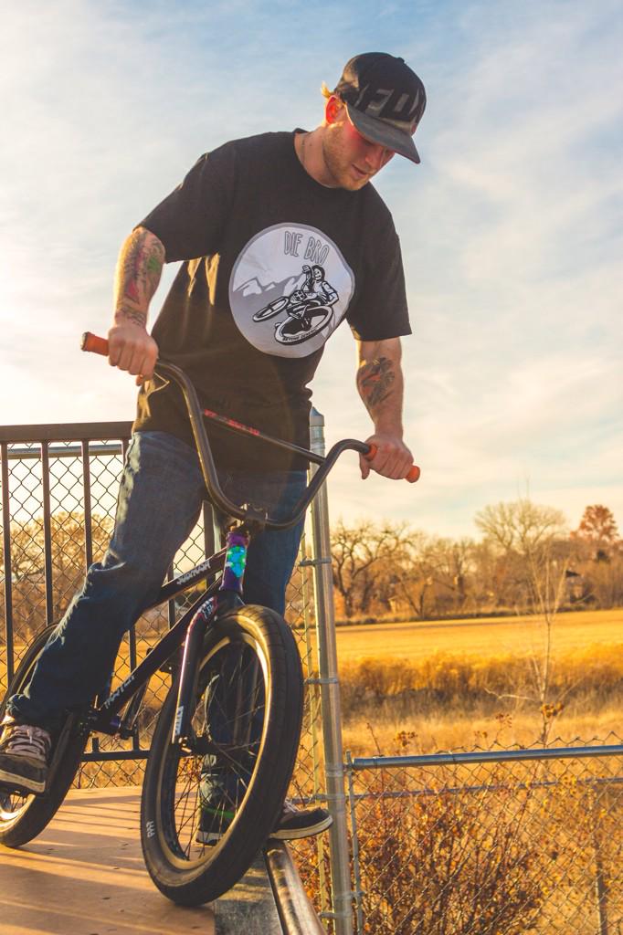 beyondgenericco's tweet photo. Mediums usually go fast! The #diebro tee we have a limited stock #bmx http://t.co/SrrCUbKq23