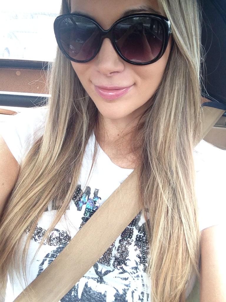 Hey alllllll! Sorry I didn't make it online today. I have strep throat 😢 hopefully I'll make it on tomorrow 😊💋 http://t.co/RuIrYMdxfv
