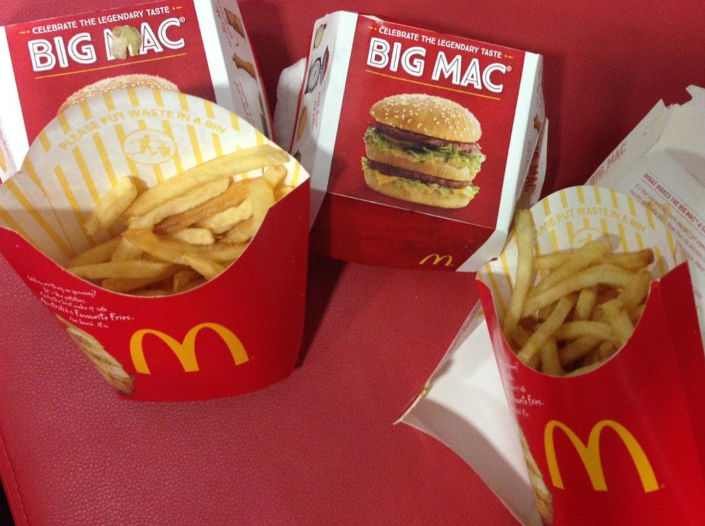 nova100's tweet photo. Big Mac's don't last long around here! @katetimmarty #showsnacks #KTM http://t.co/A0V6yhnH0V
