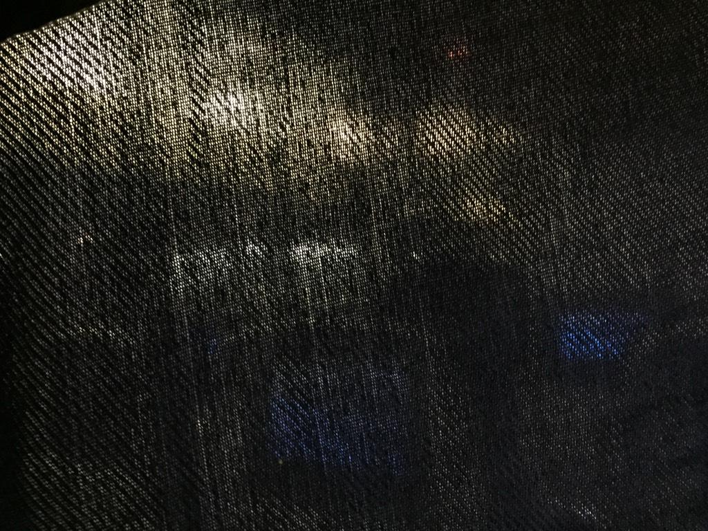 SeanDerrington's tweet photo. Hey #United I think you missed a few threads. Our were you trying to save a few pennies on the red-eye to JFK? http://t.co/qgPSgYb2K7