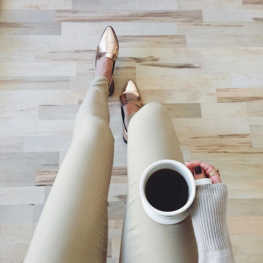Our favorite metallic flats to add to your shoe rack: aol.it/1CBhUKT