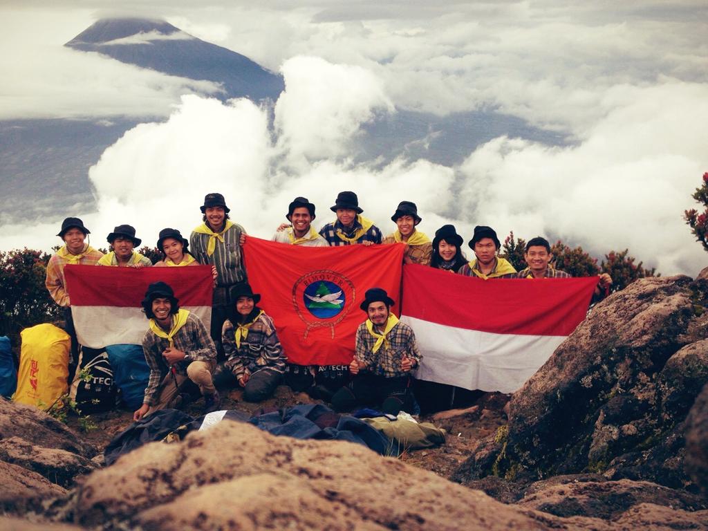 BIMOVER_89's tweet photo. Pendakian AM BIM XXVI ke Gn Sumbing &amp; Gn Sindoro (25 jan - 2 feb 2015) Thx buat doa &amp; dukungannya ya...#AMBIMXXVI http://t.co/sbd2Gzf1VJ