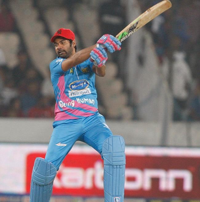 KanchiFC's tweet photo. @SHABIRAHLUWALIA's pic from CCL! http://t.co/PpYz7vipS9