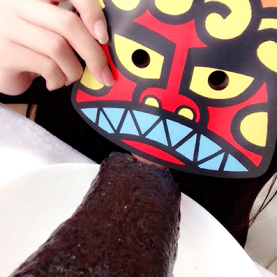 riko6622's tweet photo. 恵方巻きマキマキマキマキ

#節分
#恵方巻き http://t.co/JAQTW89XOZ