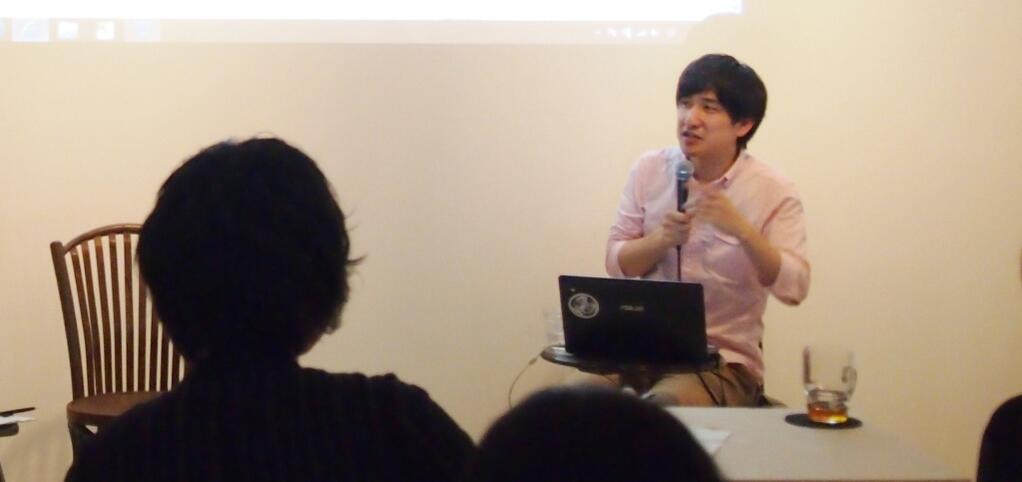 worksxtalks's tweet image. 【2/6金 参加者募集】Session 9のゲスト関本氏が運営する『ギャラリー ターンアラウンド』。一昨年には、つれづれ団団長の桃生さんを招いたSession 7を開催させてもらいました。worksxtalks.jimdo.com/reports/sessio…