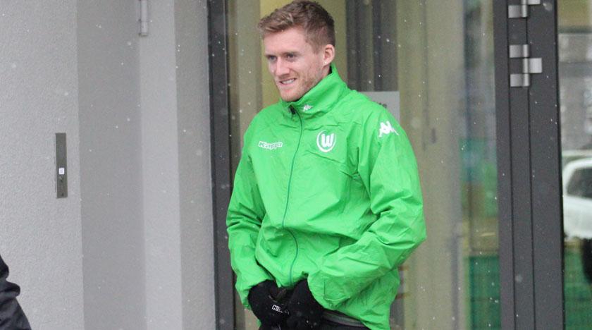 VfL_Wolfsburg's tweet photo. Auf gehts zum ersten Training, @Andre_Schuerrle! #vflwolfsburg #Schuerrle http://t.co/Izqbc3COY0