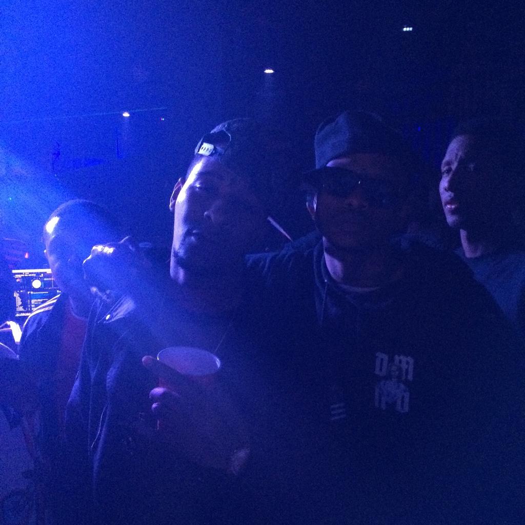 darealdog's tweet photo. http://t.co/6zZHvNDUyo