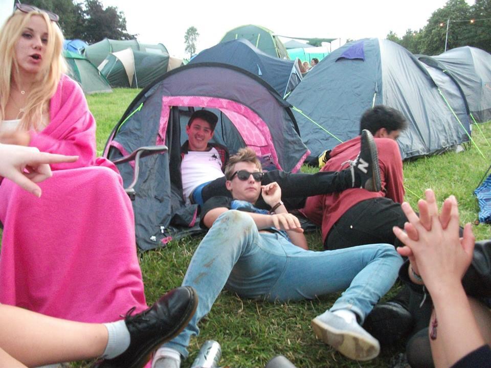 kirstysandamas's tweet image. haha wow #previouslyunseen #notmodels @schmalicemulvey @english_r0se @rosiefw