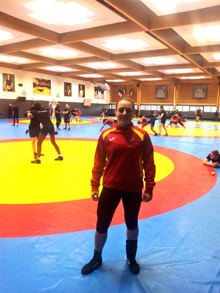 En @INSEP_PARIS , preparada para entrenar. Aprendiendo de los chicos. <a href="/luchapower/">Club de Lucha POWER</a> @patrocinalos <a href="/deportegob/">CSD</a> <a href="/COE_es/">Comité Olímpico Español</a>