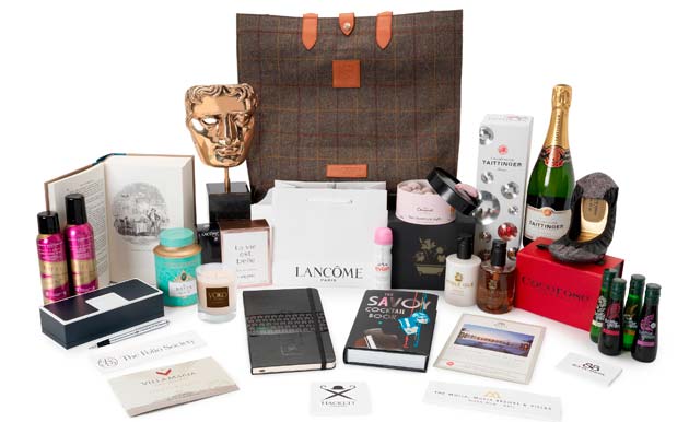 hellofashion_uk's tweet photo. For a chance to win this BAFTA goodie bag, RT &amp; follow @hellofashion_uk &amp; @BAFTA! #HelloBAFTAs http://t.co/lf1aM1rL59 http://t.co/xvHnovb3am