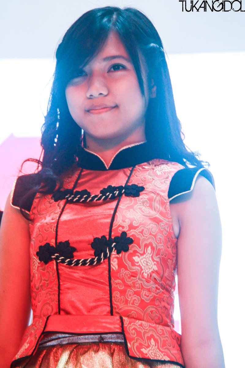 tukangidol's tweet photo. Rachel @Rachel_JKT48 [HondaEvent] @Sharepict__48 @RachelJKT48_ID @RachelicstarID @Rachelicstar_FC @Sharepict48 http://t.co/a68N2dMU4l