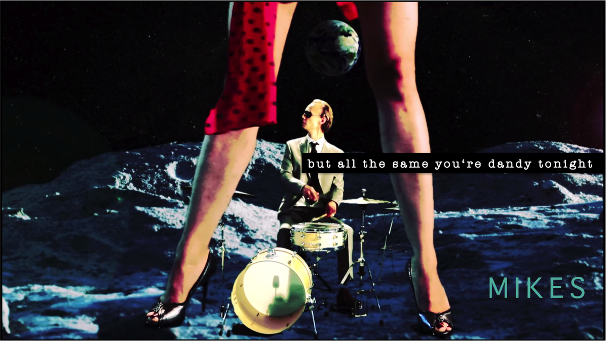 NEW Video and Single out TOMORROW
can't wait. HUiiiiiiii

WEDENSDAY February 4th

mikes nina salis &amp; marius peyer