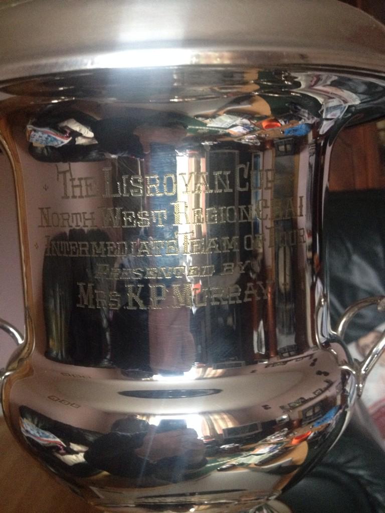 Look who popped in 2 say hello! The peg Murray Memorial Cup!