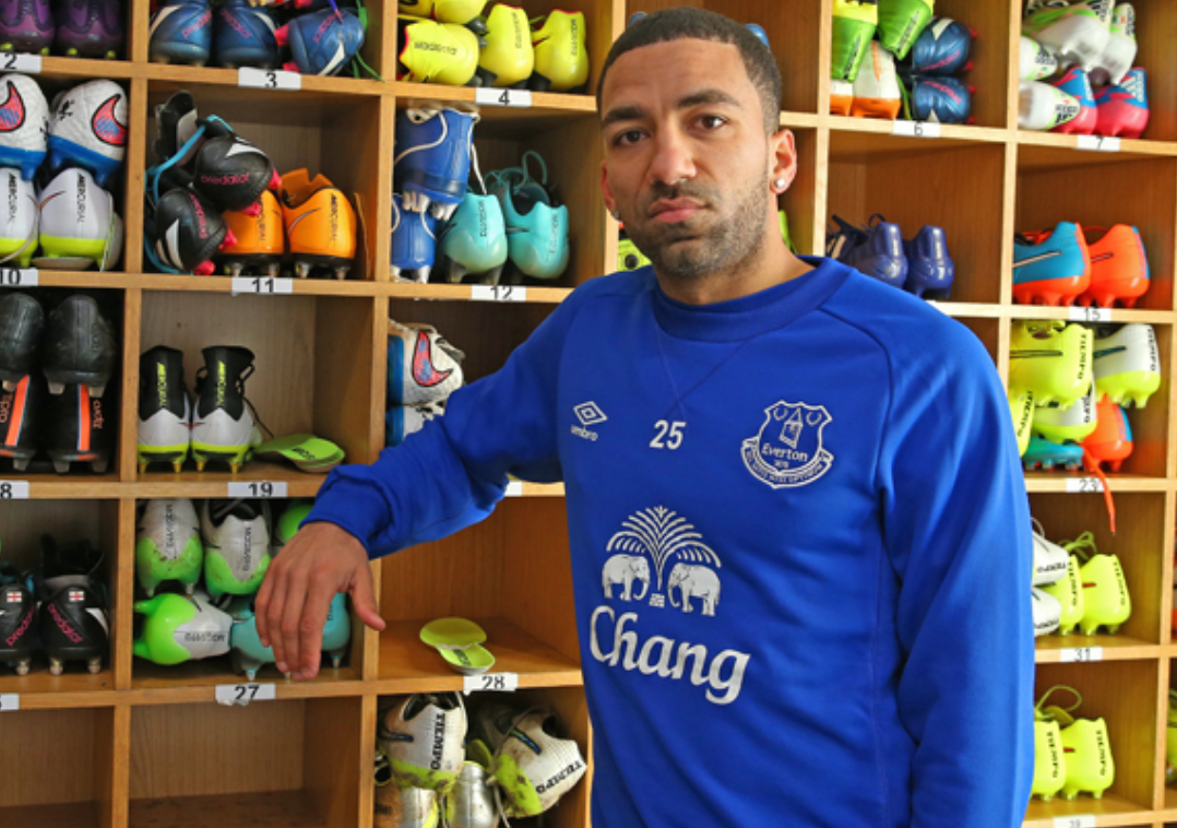 RT "<a href="/DailyMailUK/">Mail+</a>: Yorkshire man (53) spends £125,000 on fifteen surgeries to look like Drake"