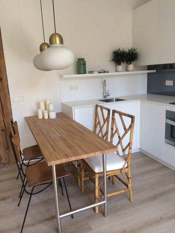 LOGOSHabitat's tweet photo. Esta cocina lacada con tirador lacado en blanco nos encanta. http://t.co/1ZhVpyPcWt