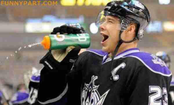 brooksp33's tweet photo. As you go through the day remember this is the first sign of dehydration! #DrinkMoreWater http://t.co/C4Q5hFQixJ