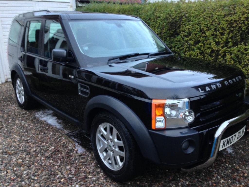 My #LandRover #discovery3 #lr3 stolen this morning from #Wolverhampton reg-KN07 ZLN #theft @UK_CAR_VALETING #retweet