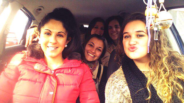 tamiff17's tweet photo. De ruta entre clases ✌✌✌#comprass @extremoi @llerena19 @saritanussa @Anabel_rg94 http://t.co/oUeD53xNhr