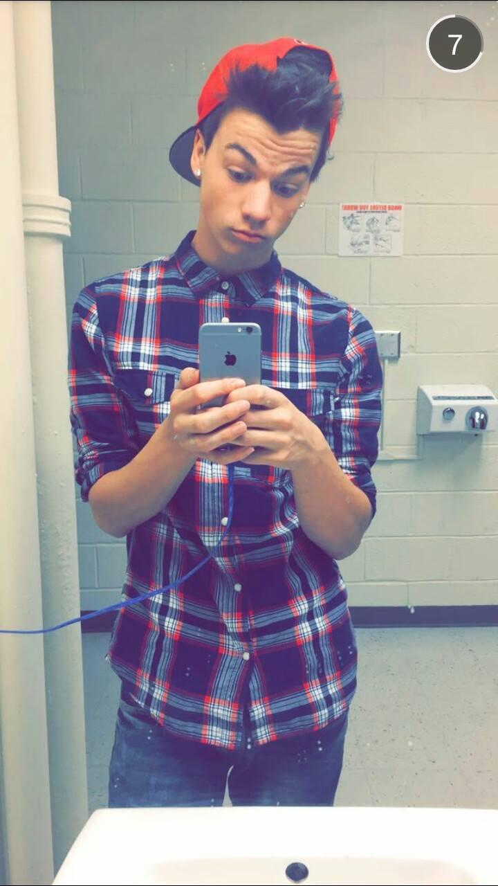HAPPY BIRTHDAY TAYLOR CANIFF!        I Love You so much   