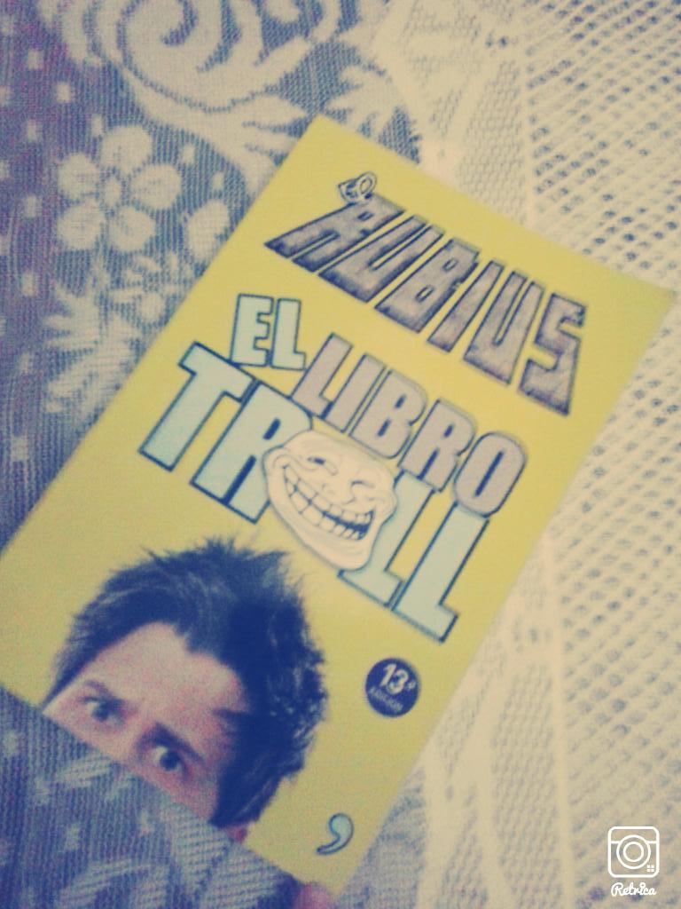 retotrollrubius's tweet photo. Eeehhh seis gorras a ver kien mas hace el reto http://t.co/cNvmUGIQGa