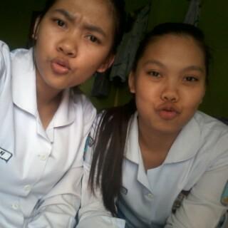 Pacar ama temen nih :D