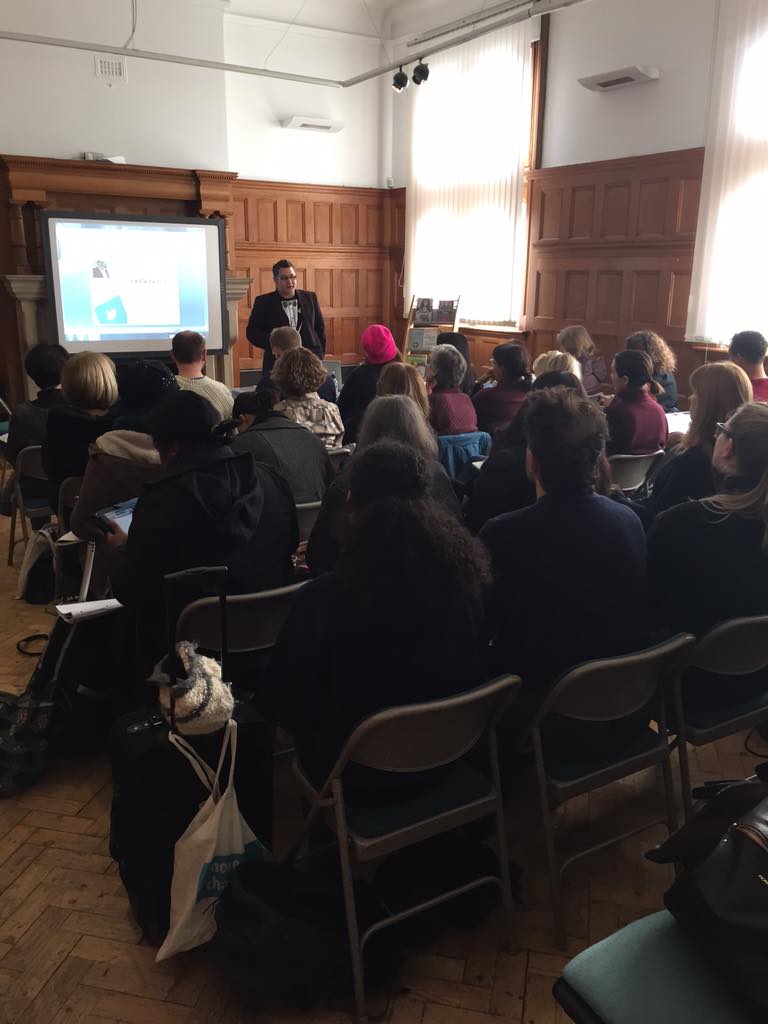 dancegroovesUK's tweet photo. TY great photo @BusinessWandBC #WEWTwitter event underway in #Putney #PutneyLibrary @PutneySocial #WEW http://t.co/Z2PAcC9FI8 Pls RT