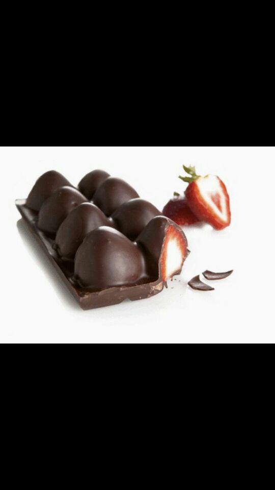 _Coco_Choco_'s tweet photo. Probeer nu onze heerlijke chocolade met aardbeien!!🍫 http://t.co/702tO9VYP5