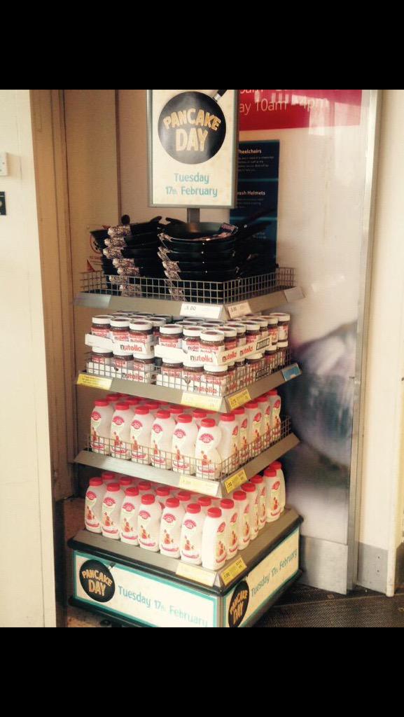 Pancake day! <a href="/2tilesmilePZ/">Penzance</a> <a href="/stuthebreadteam/">Stuart Farmer</a>