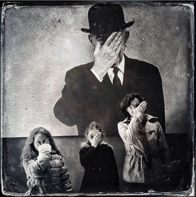 En ballade au Musée Magritte #MuseumSelfie <a href="/museummagritte/">MuséeMagritteMuseum</a> #cecinestpasunphotographe #erichauvet <a href="/FineArtsBelgium/">Fine Arts Belgium</a>