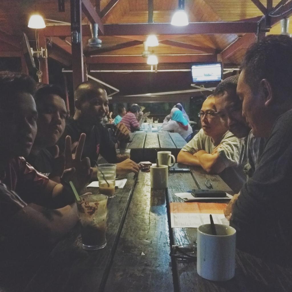 SSAASLIONS's tweet photo. Final meeting http://t.co/q0XpnAJ9nZ