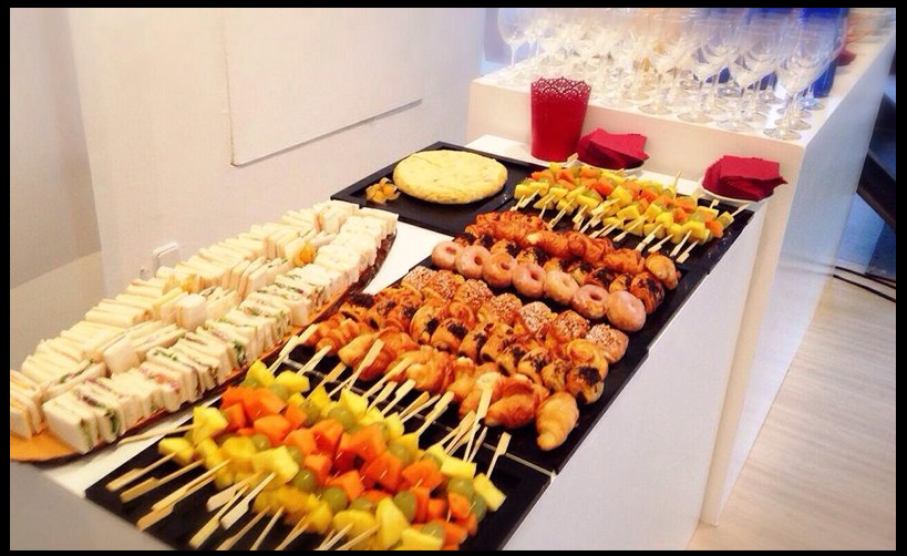 EnTusFogones's tweet photo. ¿Se acerca algún evento importante? no dudéis en contactar con nosotros #entusfogones para vuestro #catering http://t.co/qHTwQTWlex