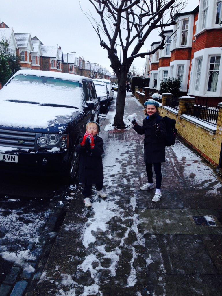 dancegroovesUK's tweet photo. #snow doesn't stop #dancing it makes you want to dance more! @HalfmoonPutney #putney #WEWTwitter #kids #TuesdayTreat http://t.co/ZE1y5R4uCo